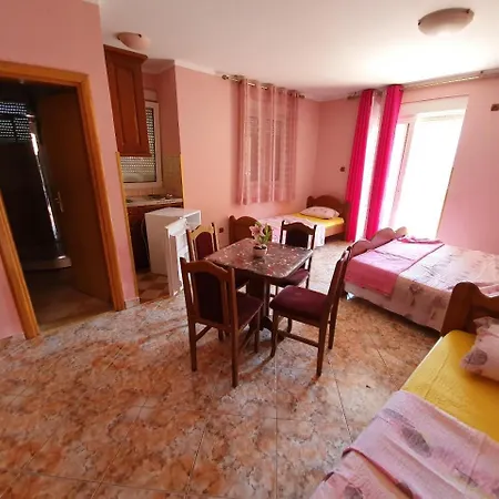 Vila Varajic